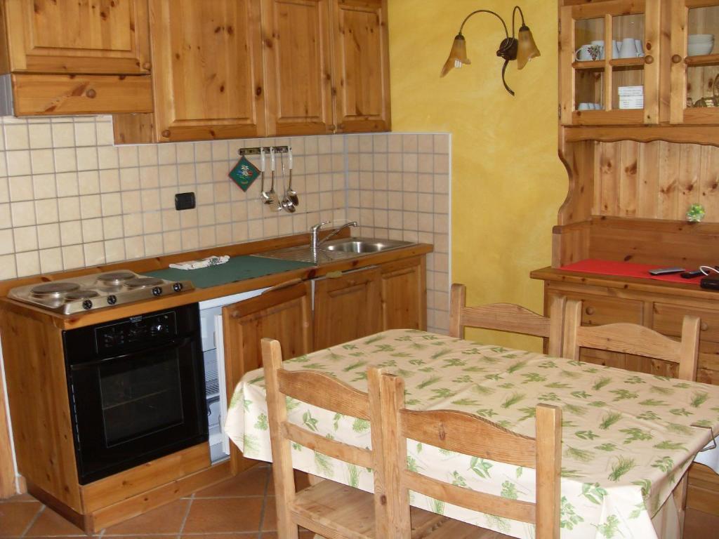 Residence Les Myosotis Champoluc Buitenkant foto