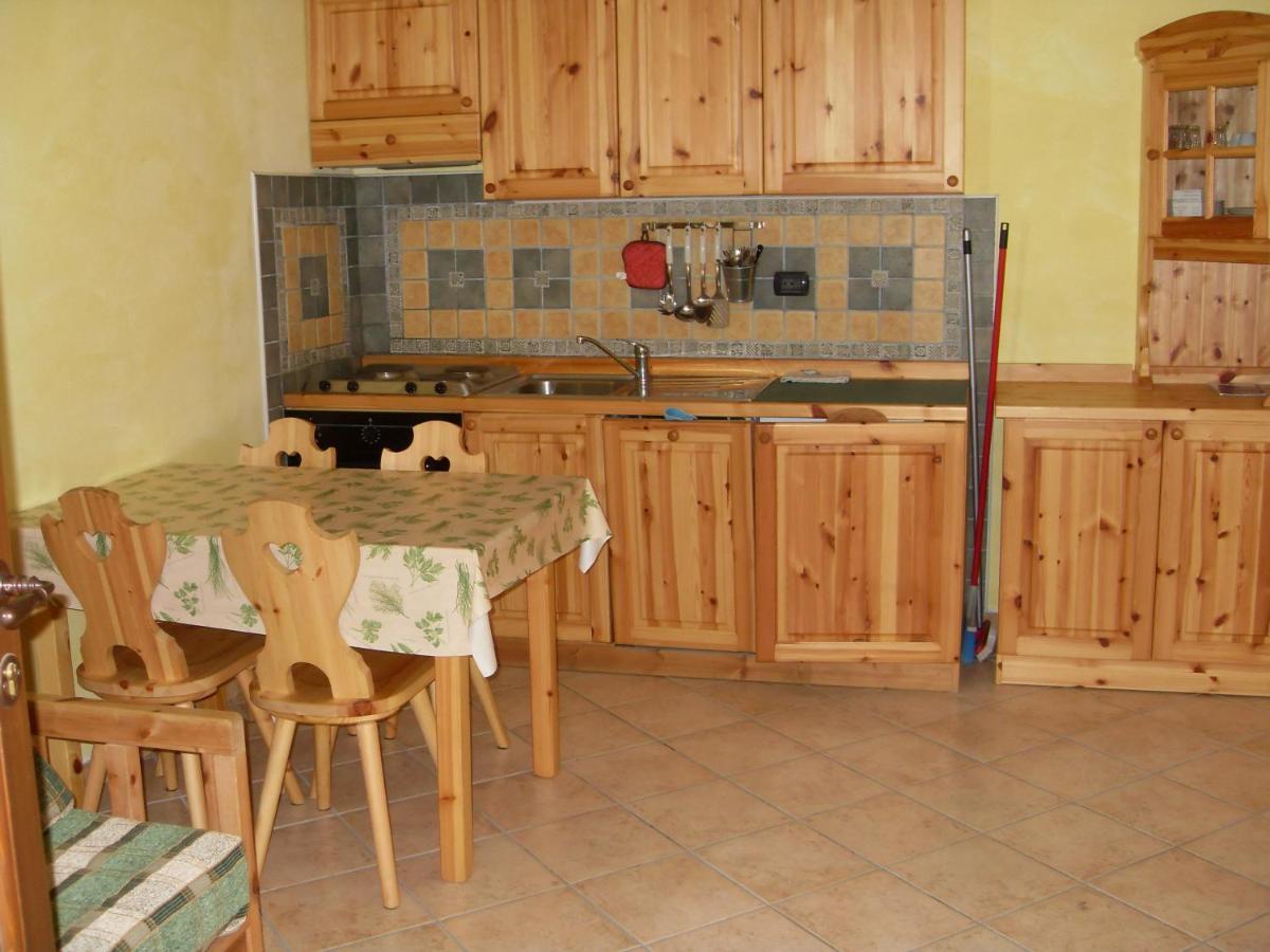 Residence Les Myosotis Champoluc Kamer foto