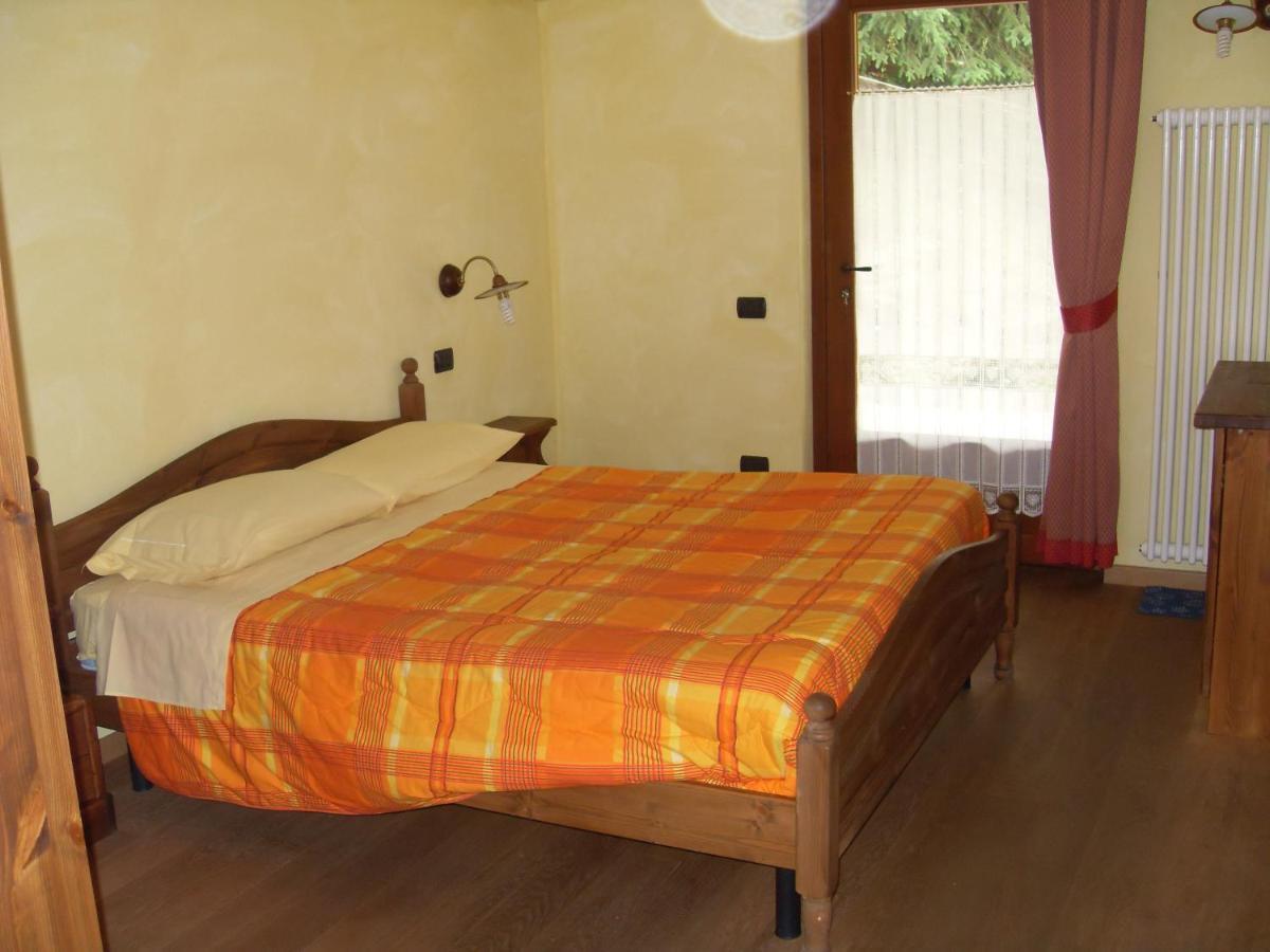 Residence Les Myosotis Champoluc Kamer foto