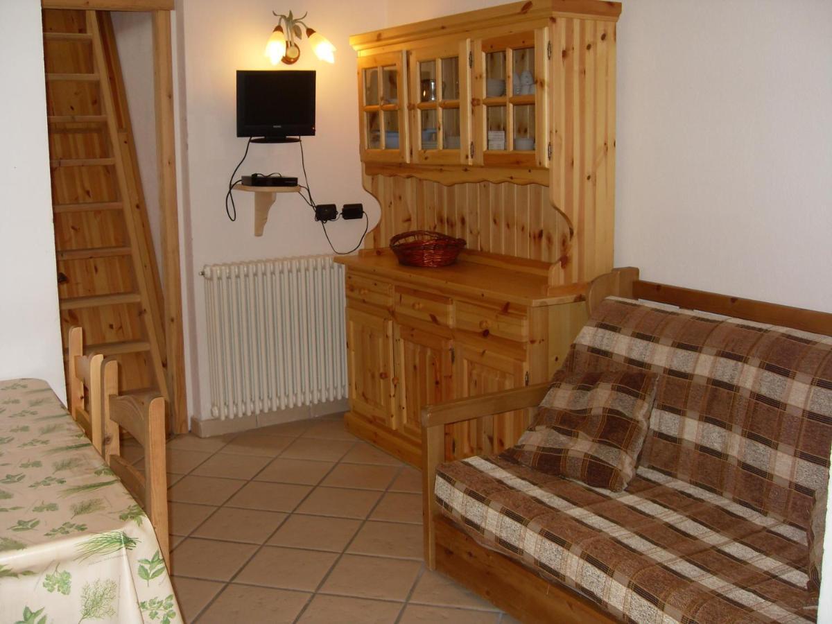 Residence Les Myosotis Champoluc Kamer foto