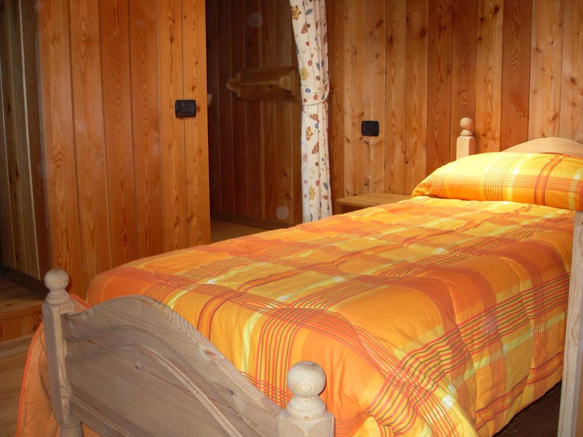 Residence Les Myosotis Champoluc Buitenkant foto